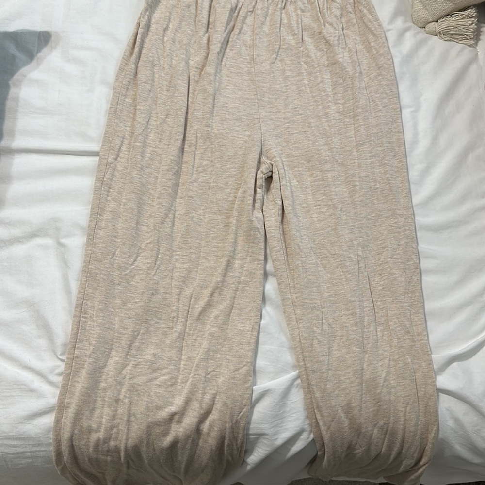 Romper - Picture 2 of 3